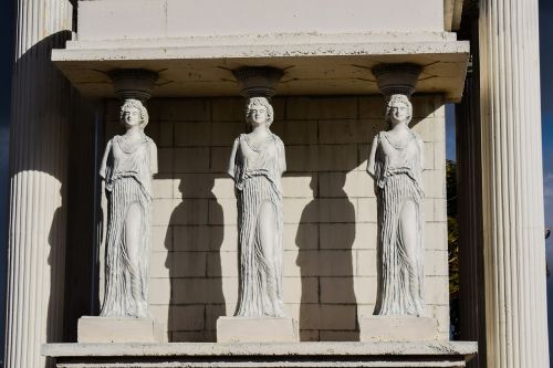 caryatid column classical