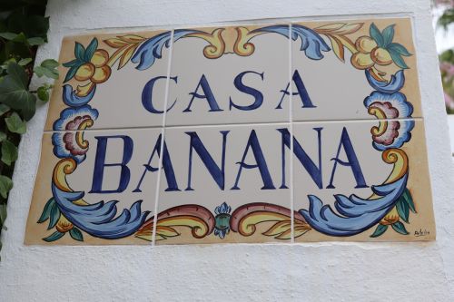 casa banana shield