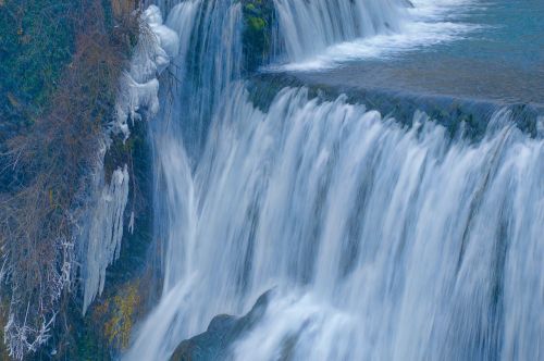 cascade ice water