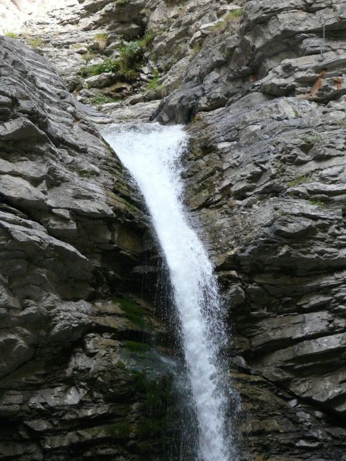 cascade water mercantour