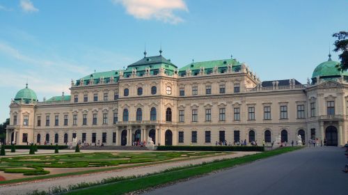 castle belvedere come palace