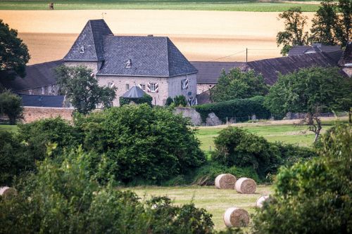 castle reiterhof fields