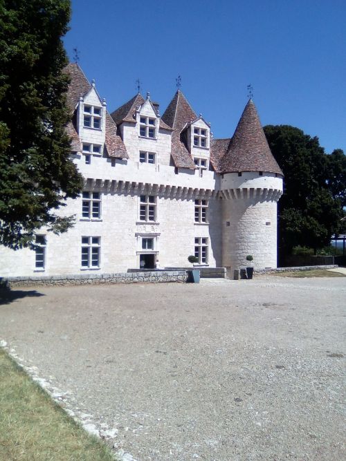 castle wine monbazillac