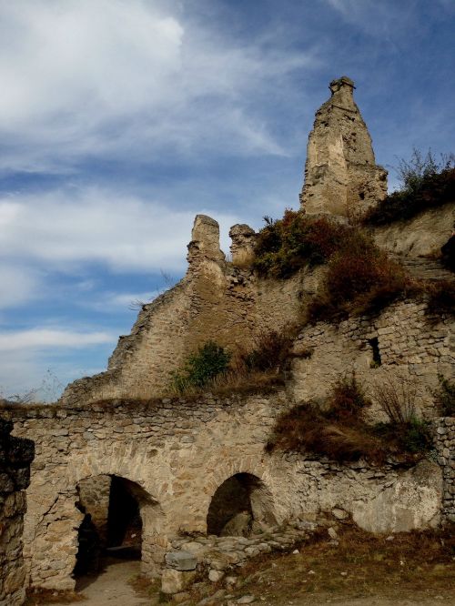 castle the ruins of the austria