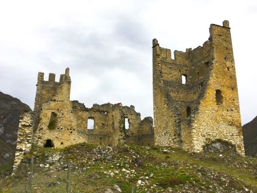 castle ruins stones
