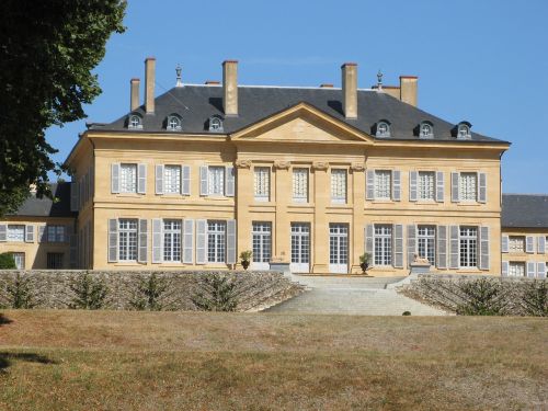 castle saint-aubin-sur-loire saone-et-loire