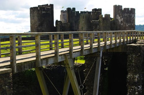 castle fort bridge