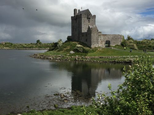 castle ireland ruins