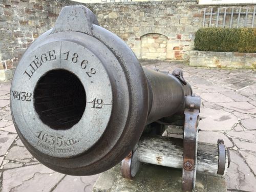 castle waldeck barrel of a gun