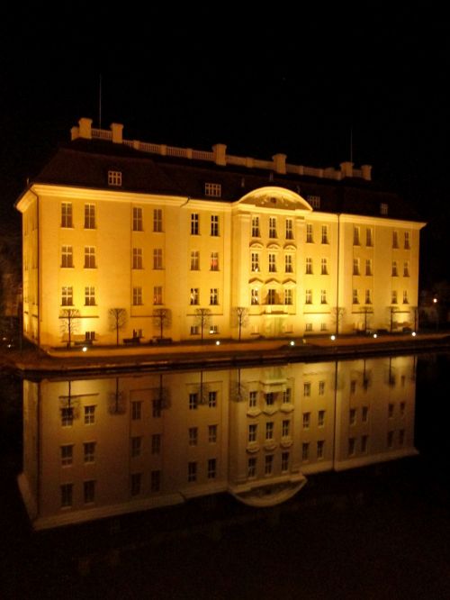 castle köpenick golden yellow