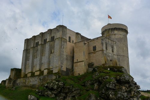 castle  castle cliff  william the conqueror