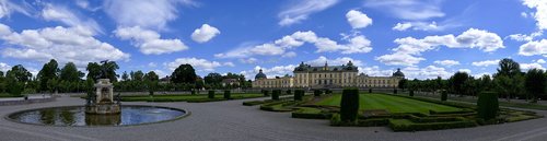 castle  garden  drottningholm