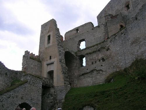 castle middle ages places of interest