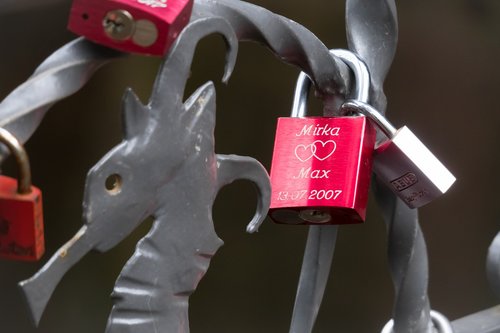 castle  love  love locks