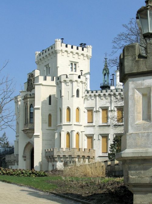 castle historically white