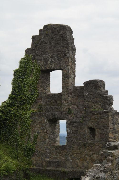 castle ruin middle ages