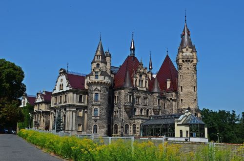 castle building house