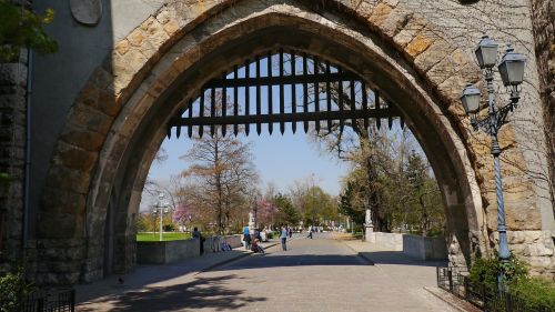 castle gate castle budapest