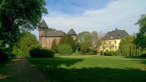 castle linn park krefeld