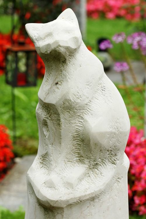 cat sculpture craft