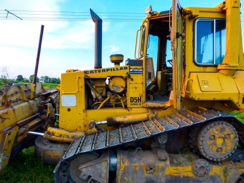 caterpillar bulldozer otr