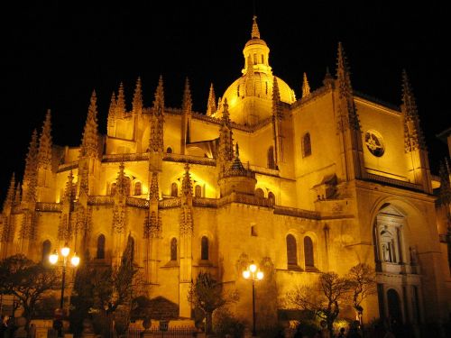 cathedral segovia city