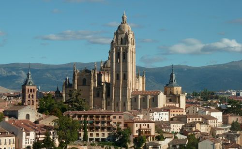 cathedral city segovia