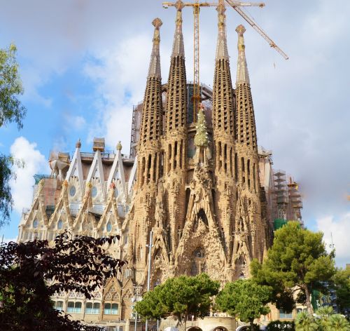 cathedral sagrada familia spain