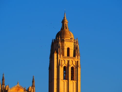 cathedral segovia main square