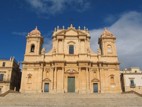 cattedrale di noto sicilia italy