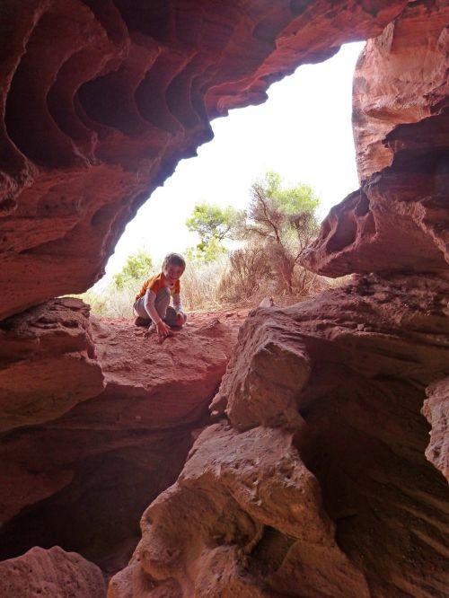 cave red sandstone child