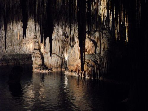 cave dragon's lair mallorca