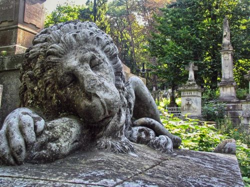 cemetery lychakiv cemetery sculpture