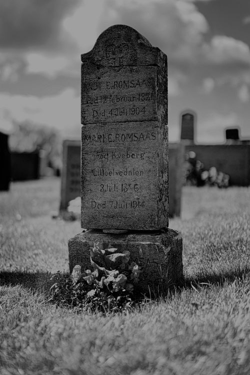 cemetery grave tombstone