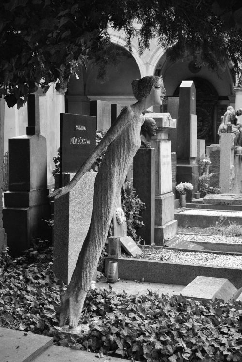 cemetery the statue sculpture