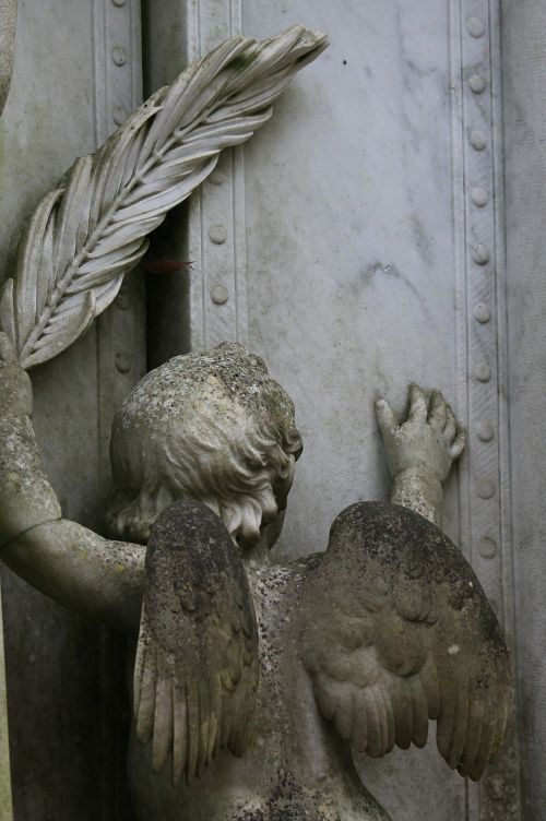cemetery angel sculpture