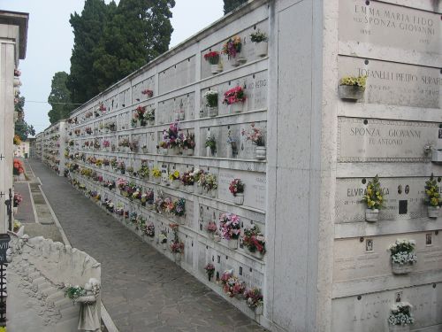 cemetery tomb venice