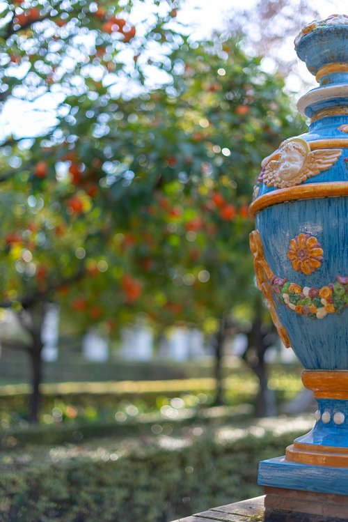 ceramic  urn  park