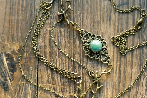 chain  necklace  diadem