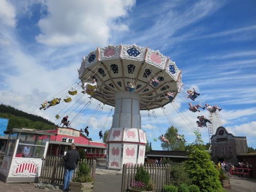 chain carousel summer leisure