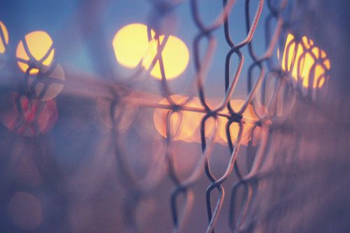 chainlink fence lights