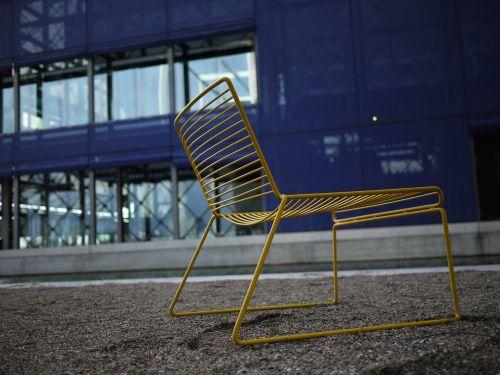 chair yellow blue