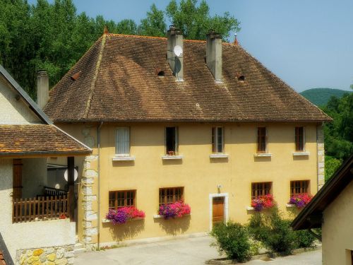 chanaz france village