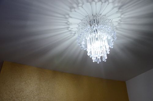 chandelier light brightness