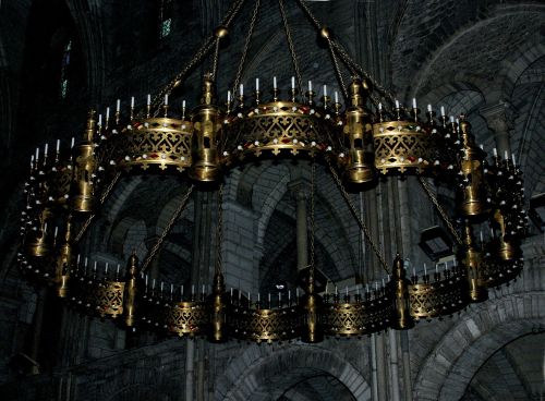 chandelier light cathedral