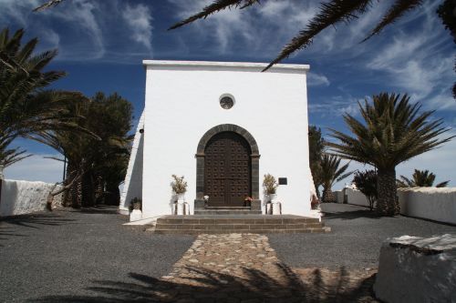 chapel palm trees lanzarote