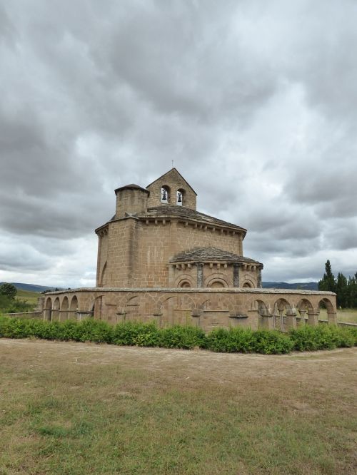 chapel romanesque art heritage