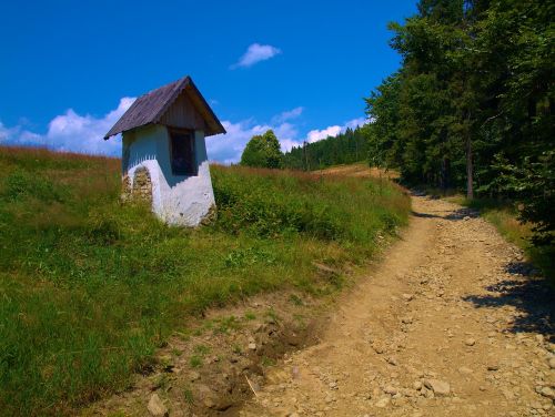 chapel wandering mountains