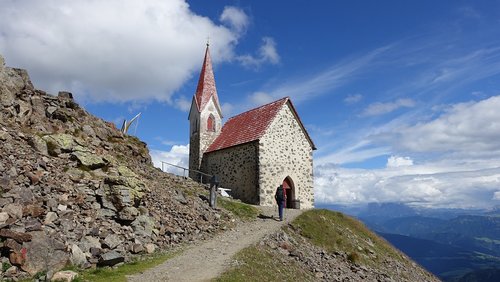 chapel  lazfons latzfons  alpine
