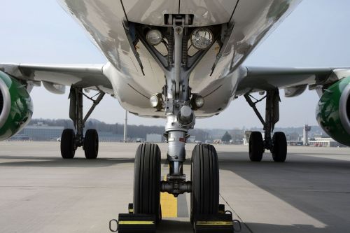 chassis nosewheel wheels